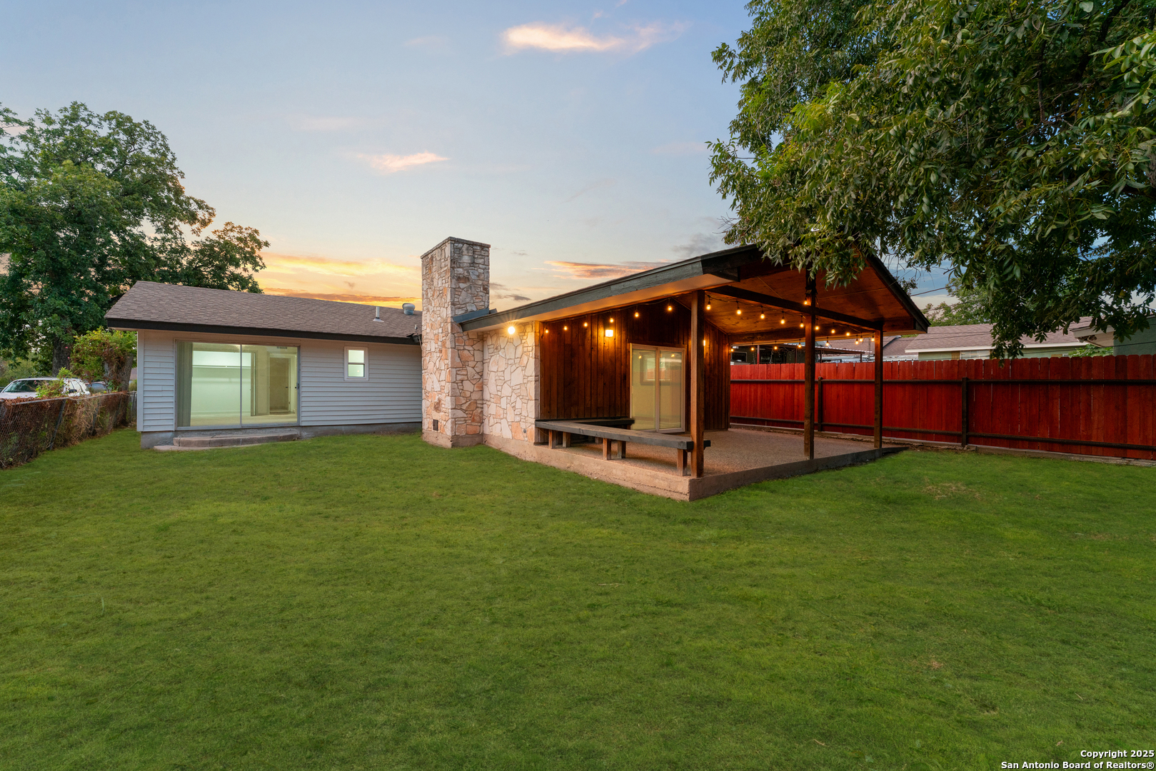 main property photo 19