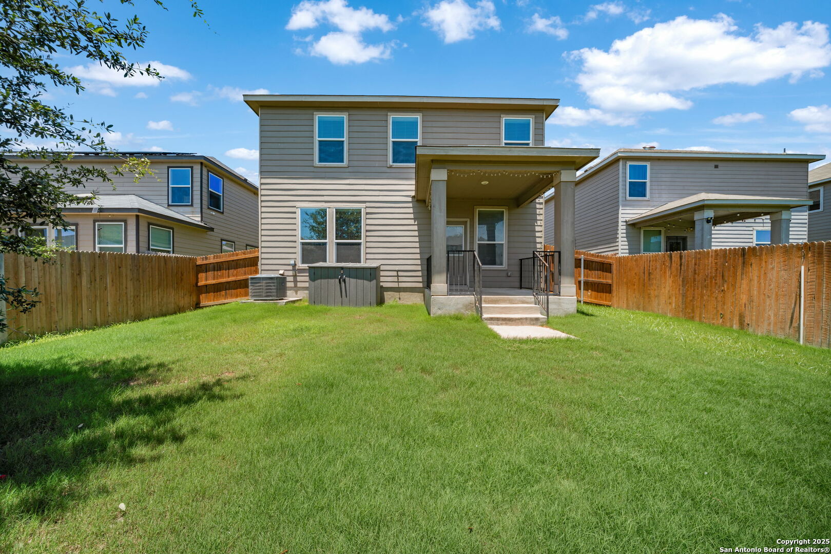 main property photo 32