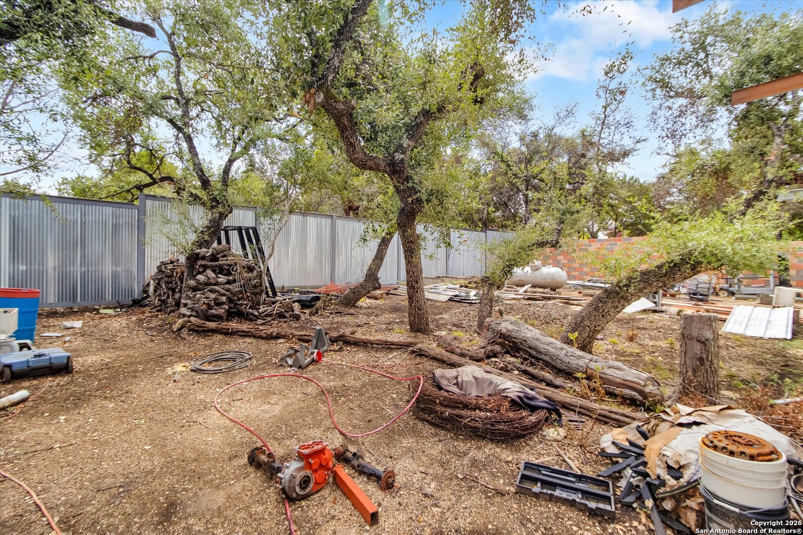 main property photo 17