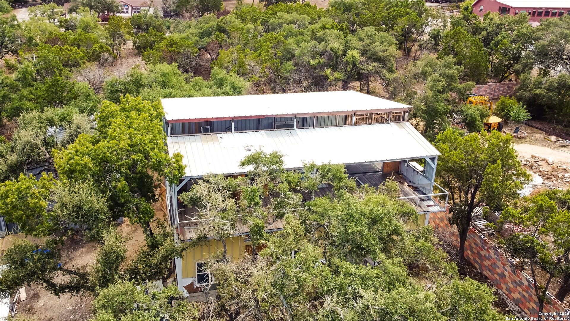 main property photo 20