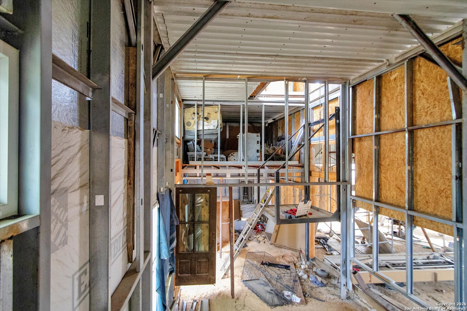 main property photo 6