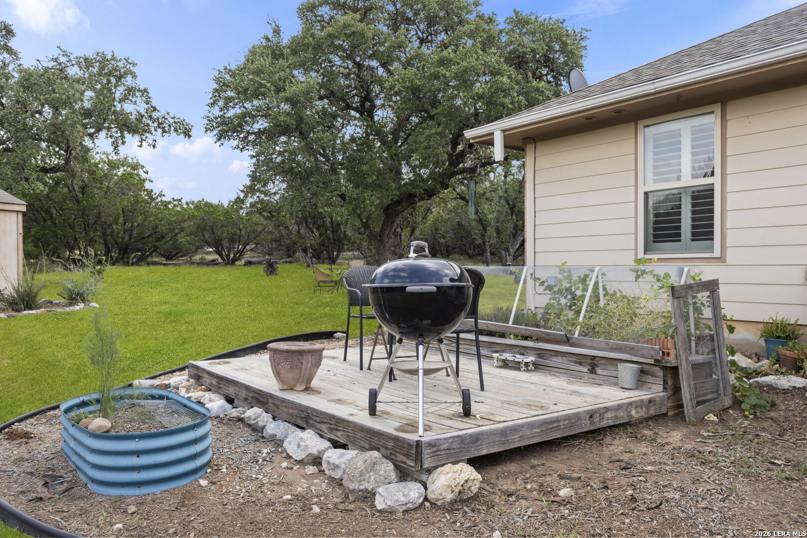main property photo 32