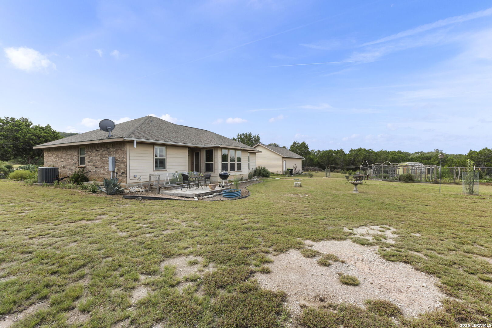 main property photo 36