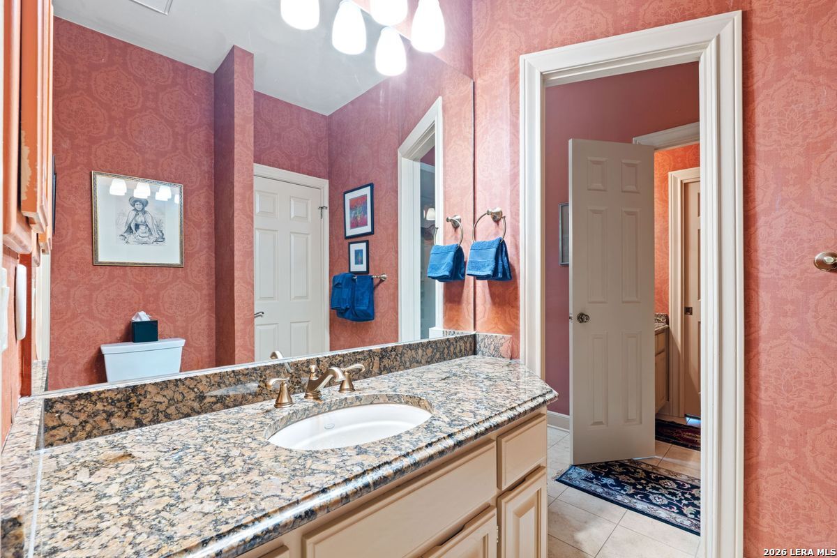 main property photo 14