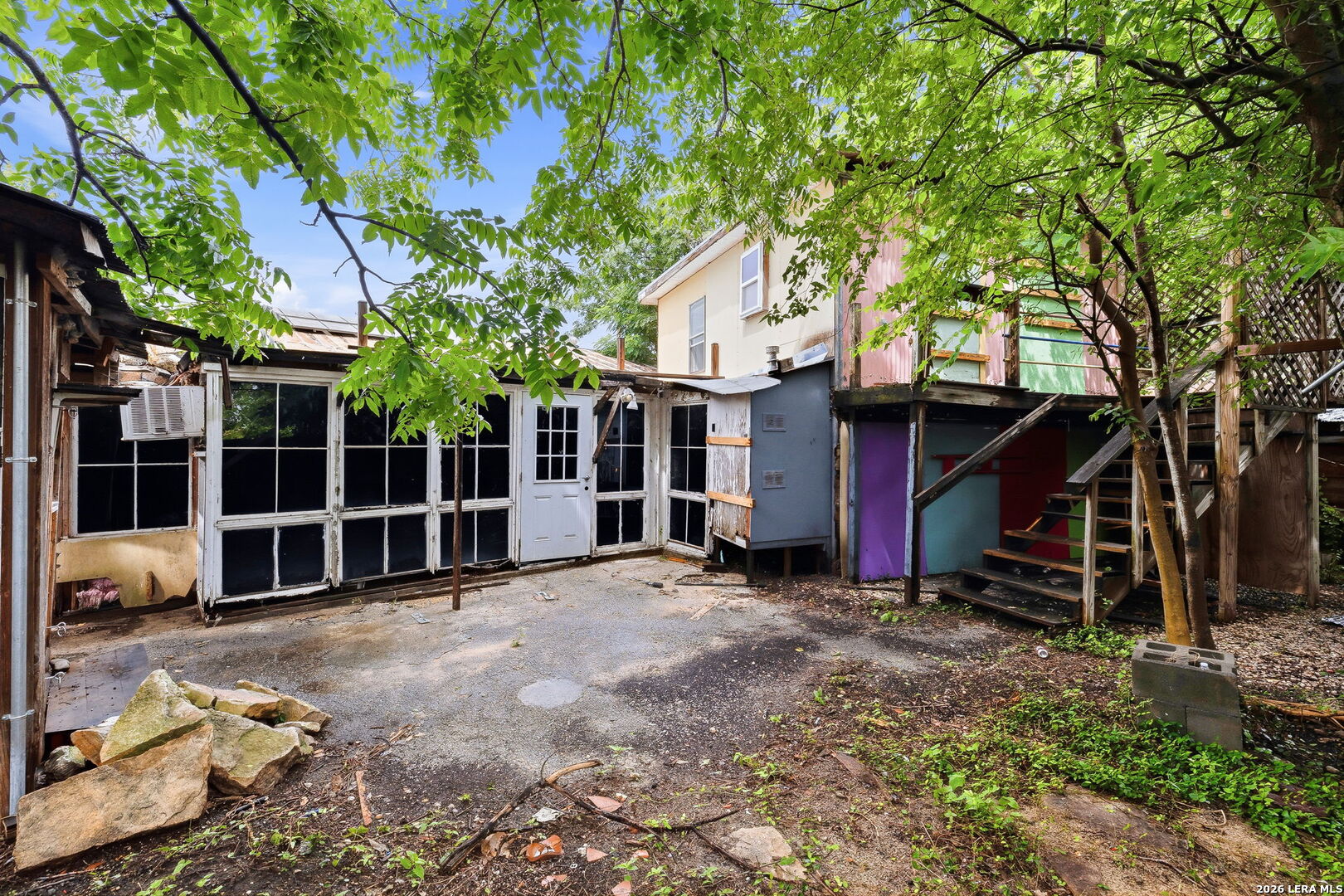 main property photo 23