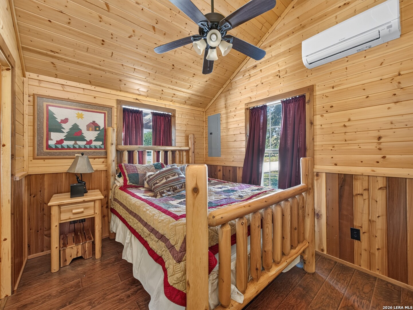 main property photo 40