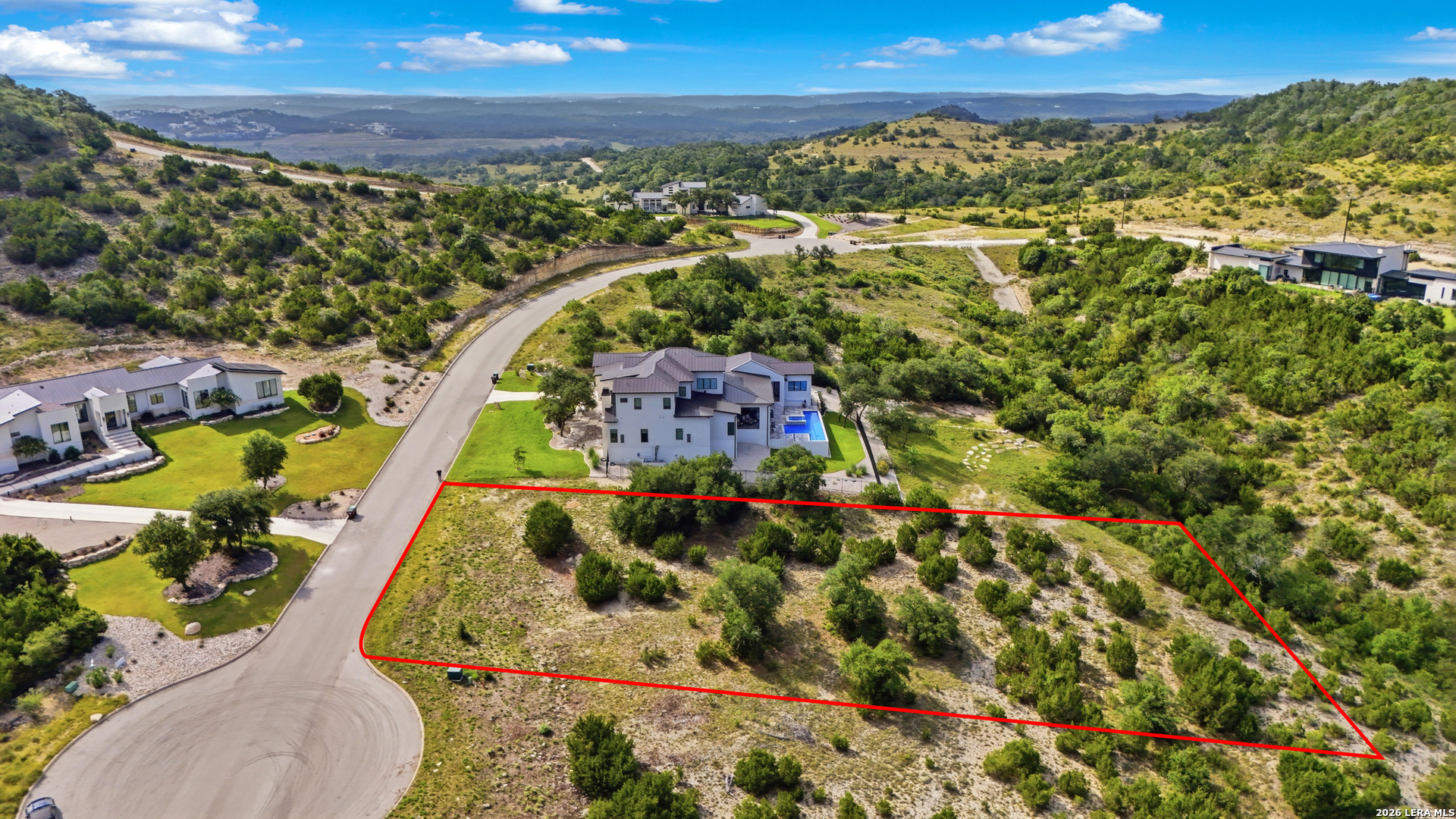 main property photo 13