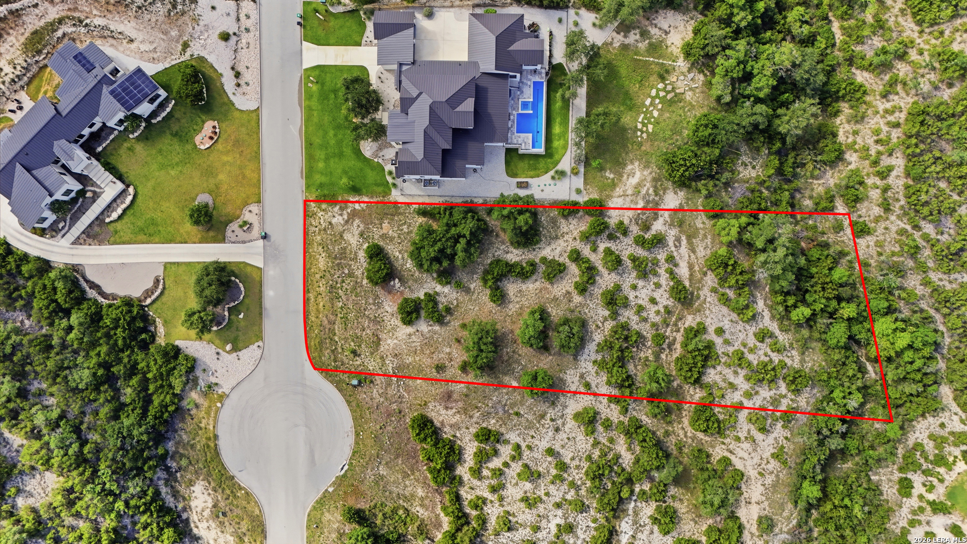 main property photo 14