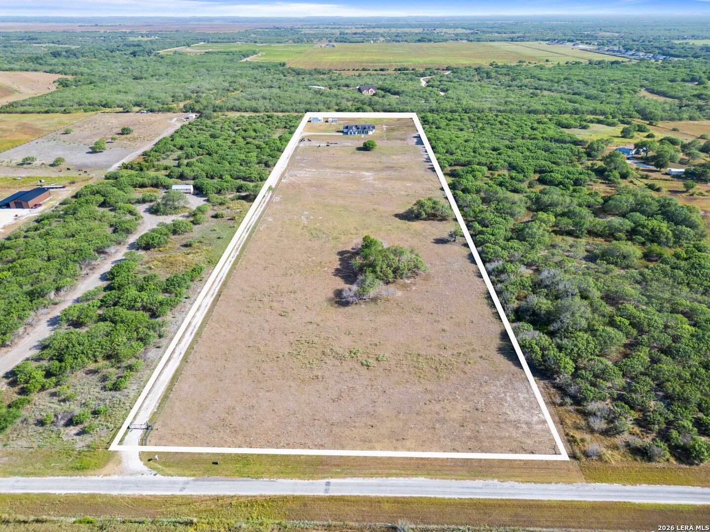 main property photo 33