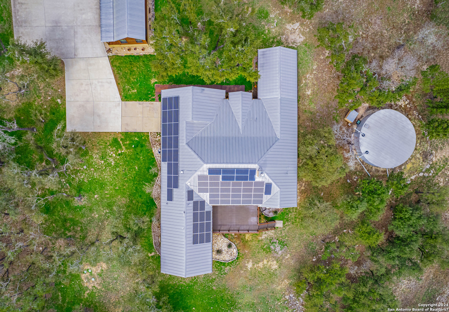 main property photo 35