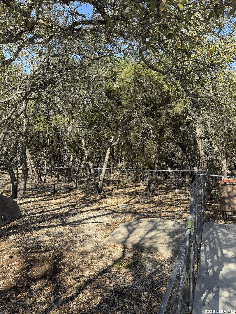 main property photo 40