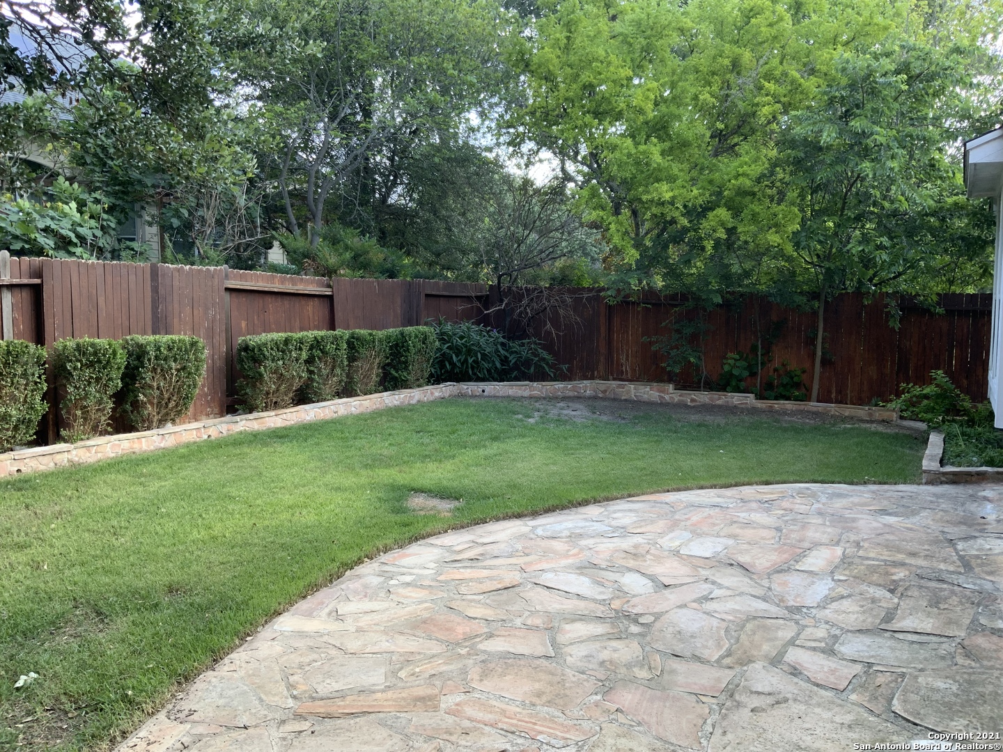 main property photo 17