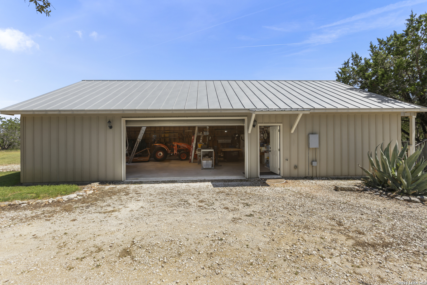 main property photo 43