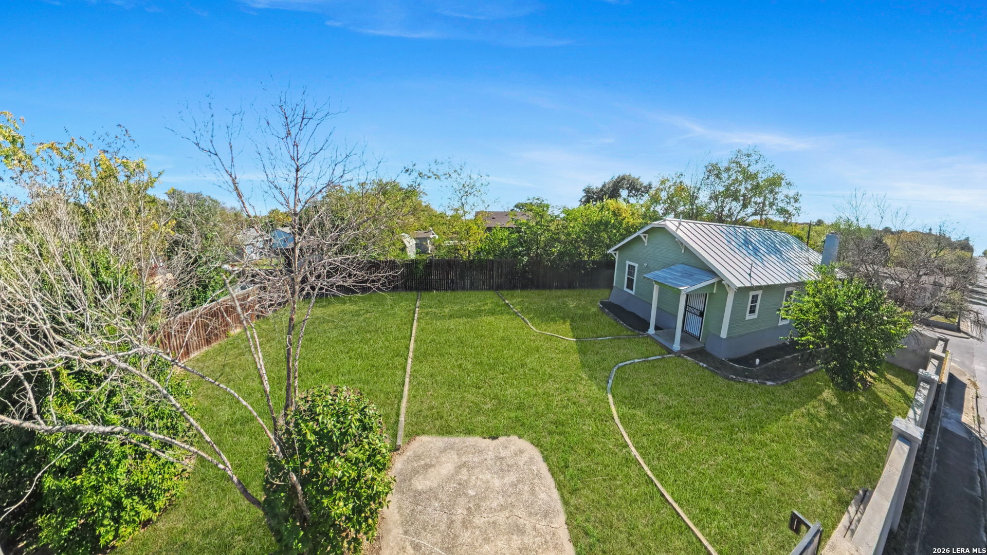 main property photo 21
