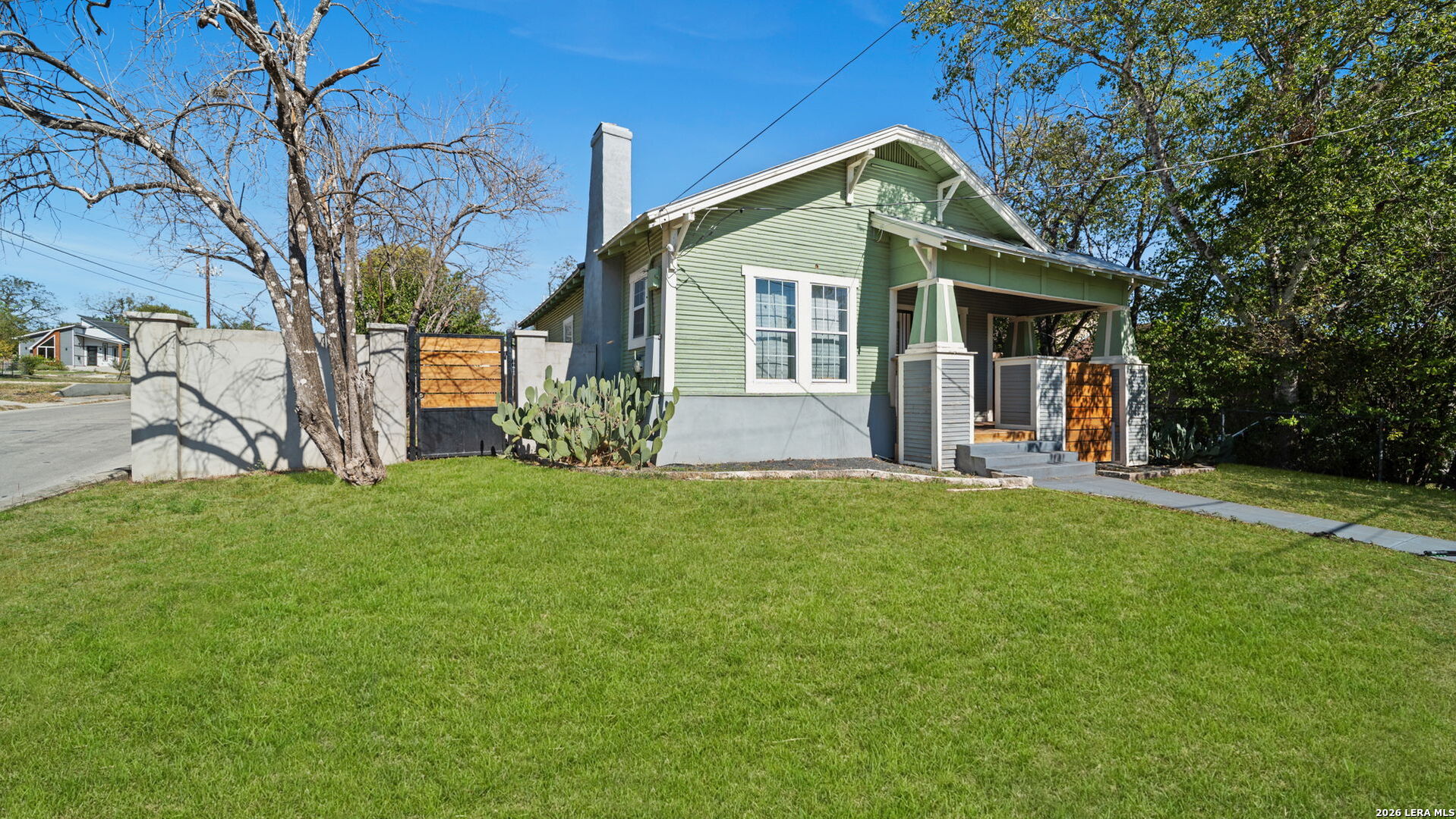 main property photo 26