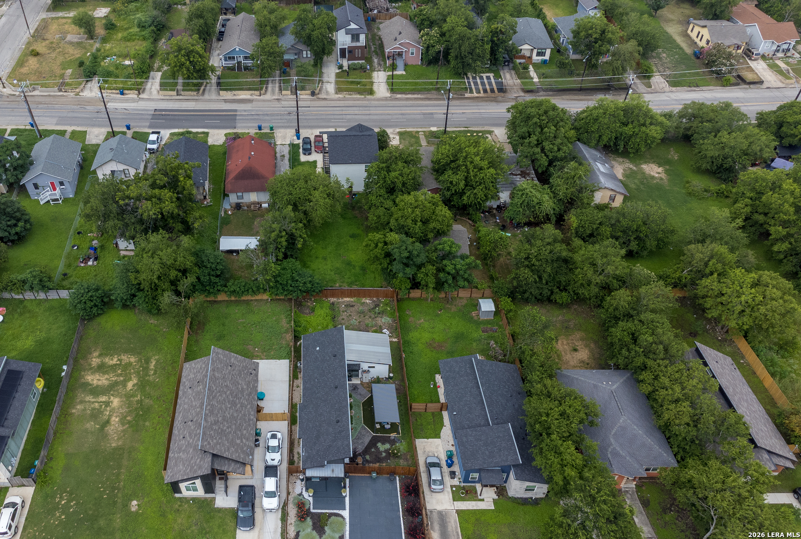 main property photo 36