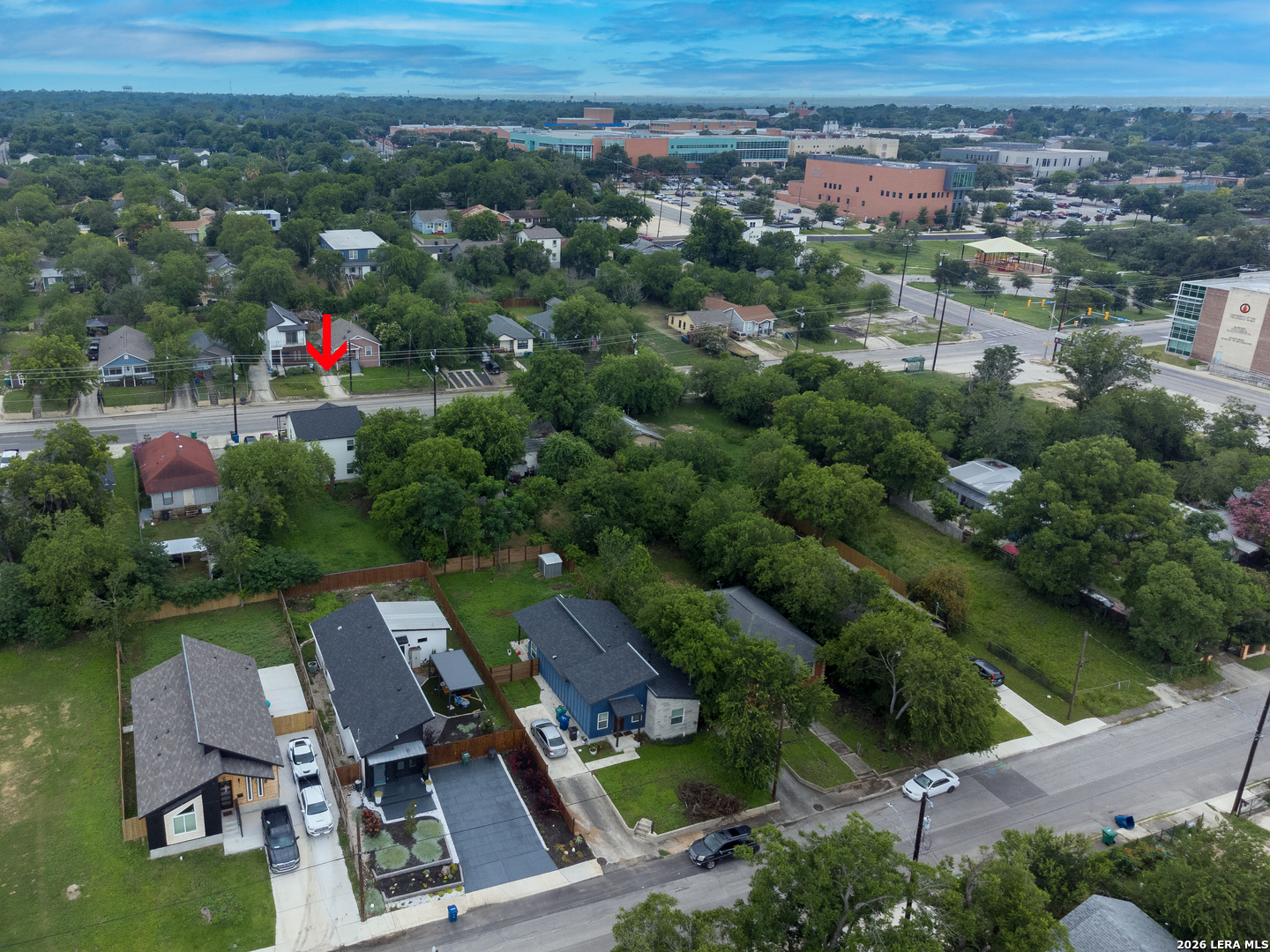 main property photo 5