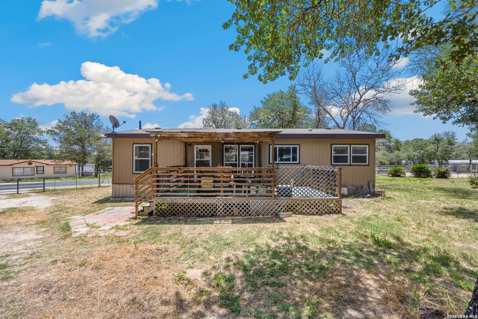 main property photo 18
