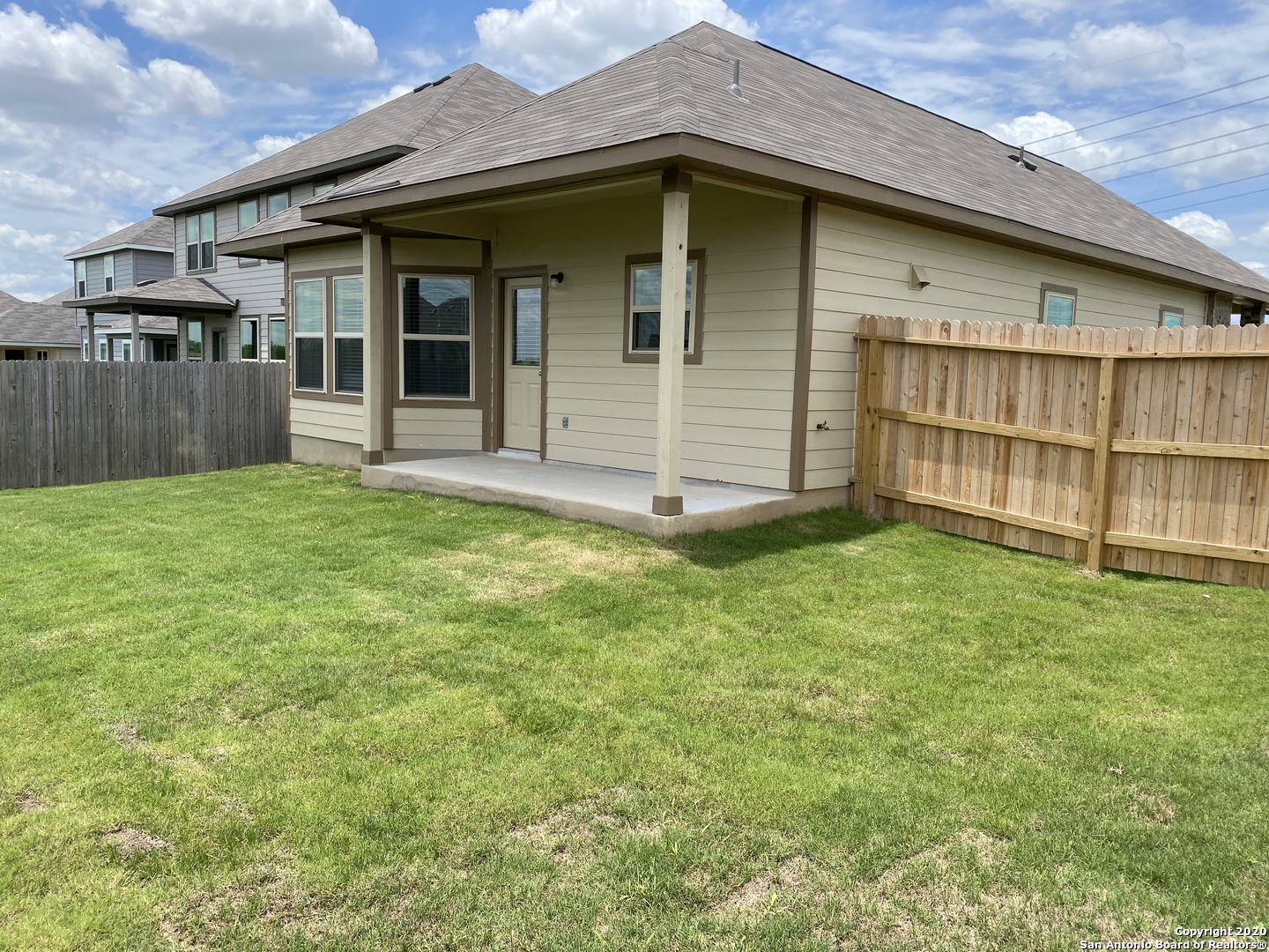 main property photo 18