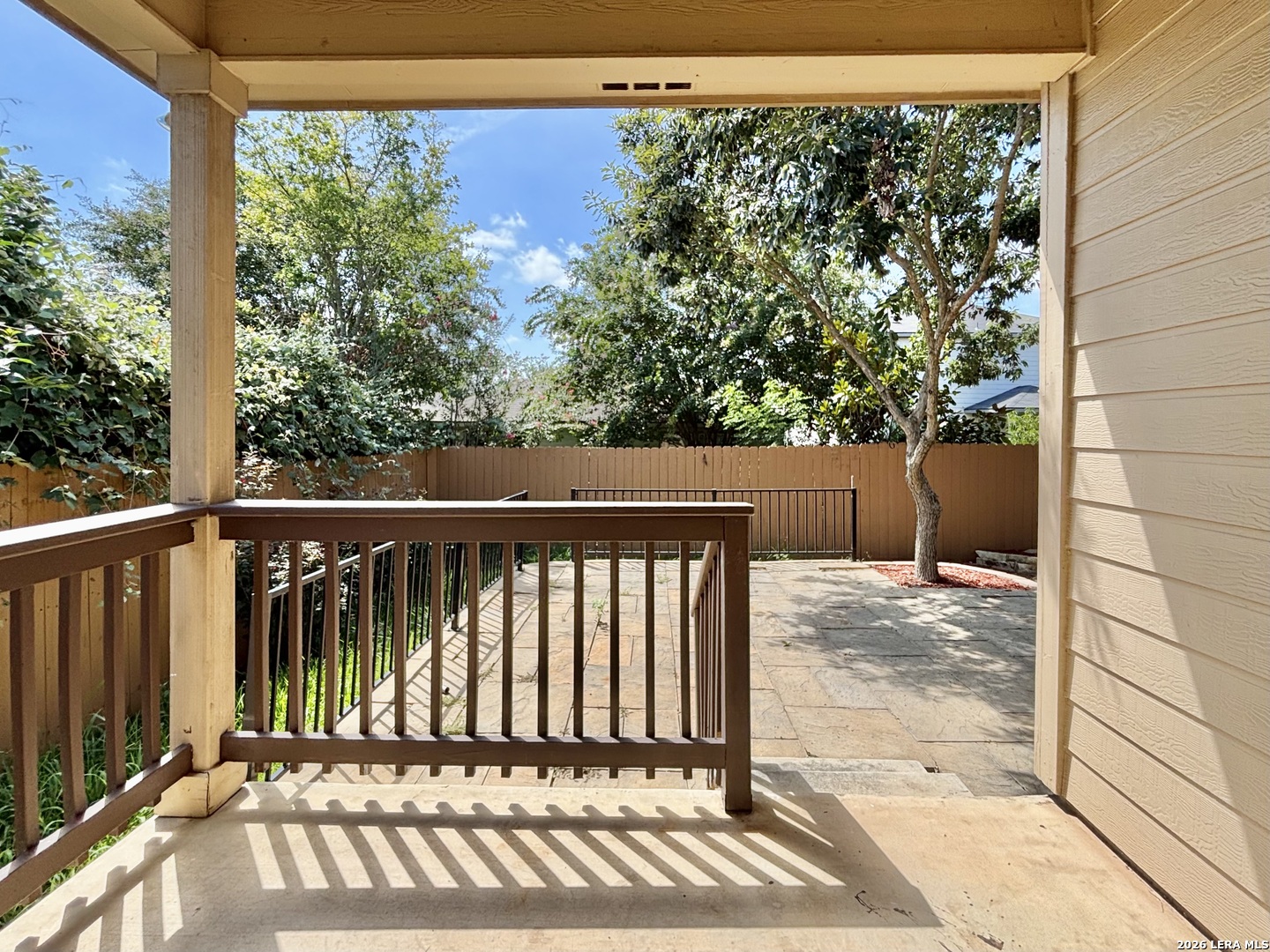 main property photo 17