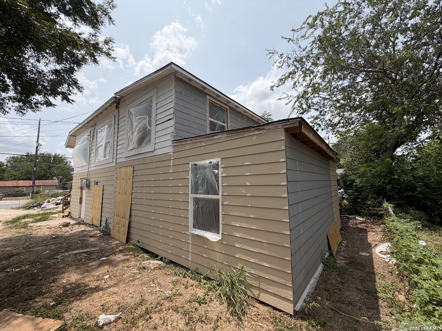main property photo 27