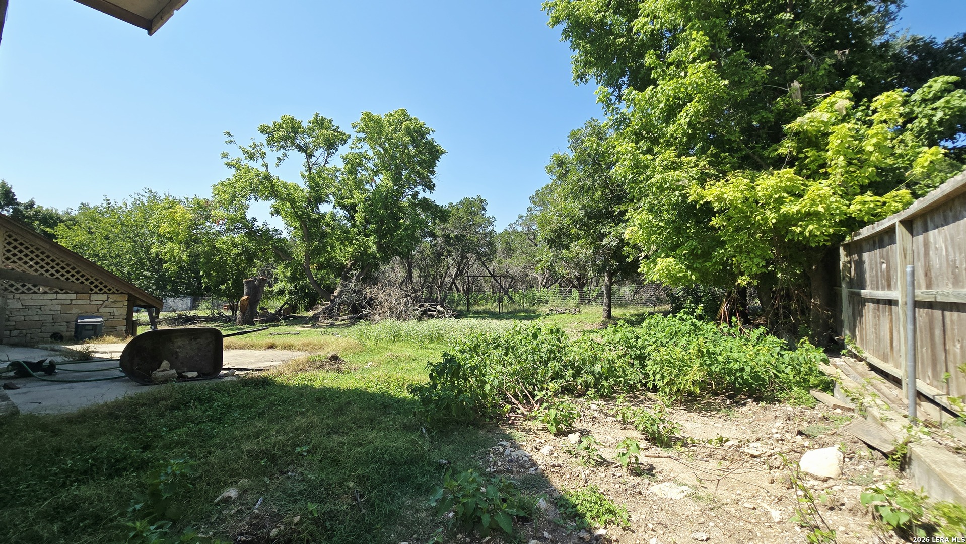 main property photo 39