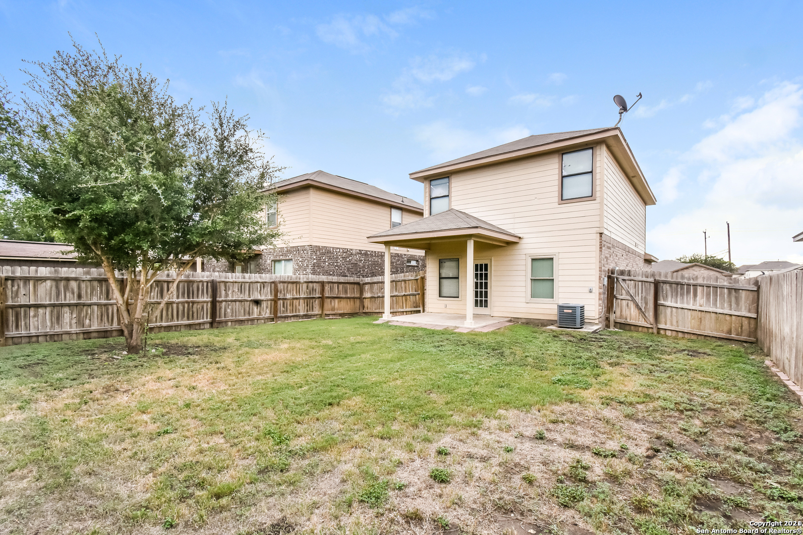 main property photo 17
