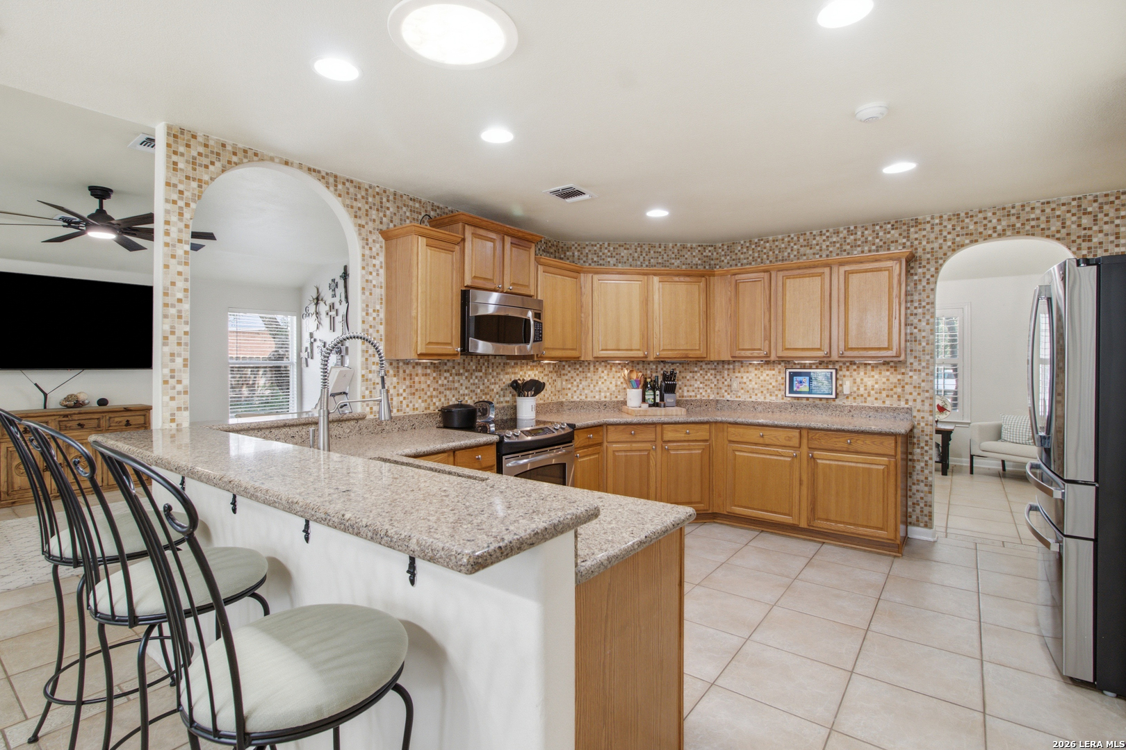 main property photo 8