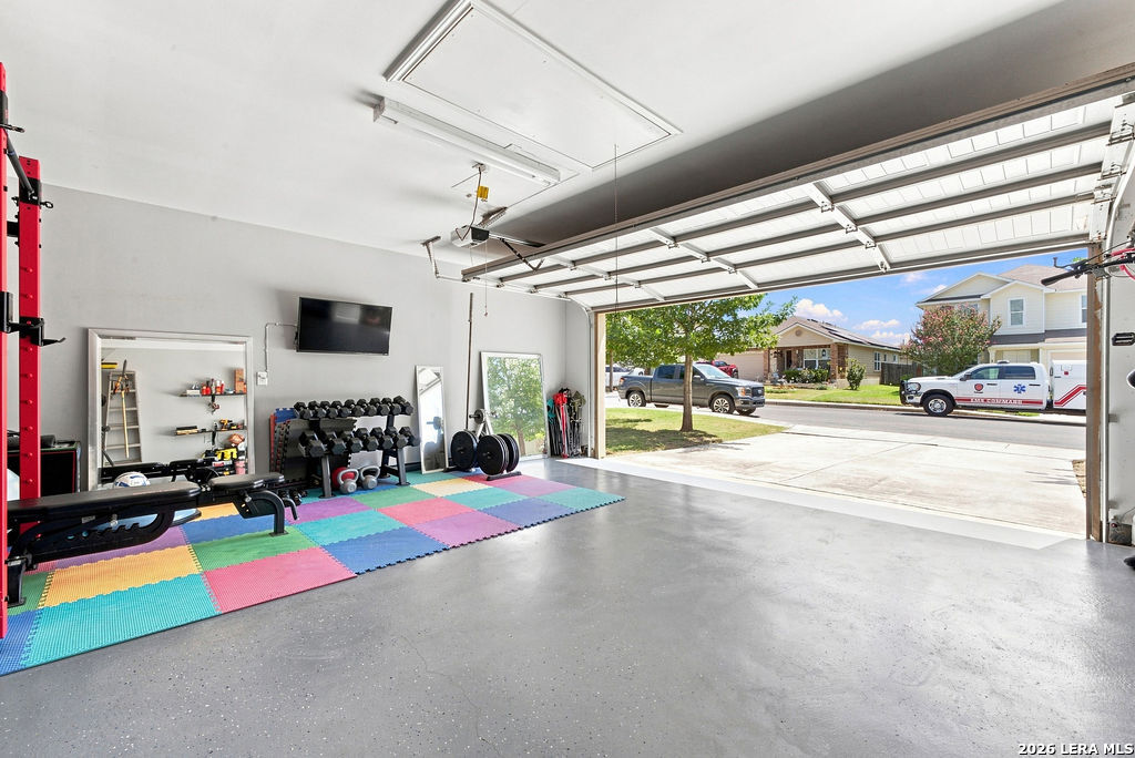 main property photo 25