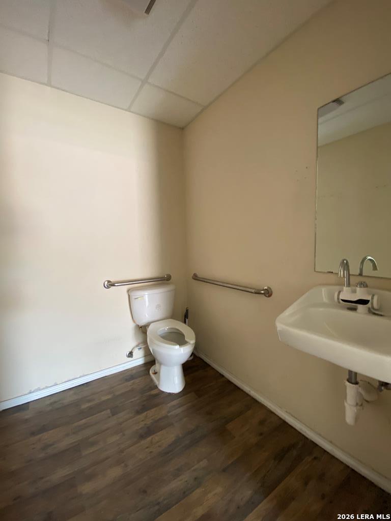 main property photo 6