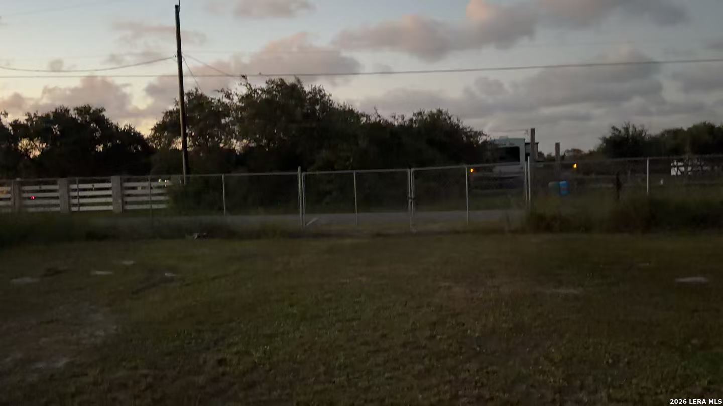 main property photo 24
