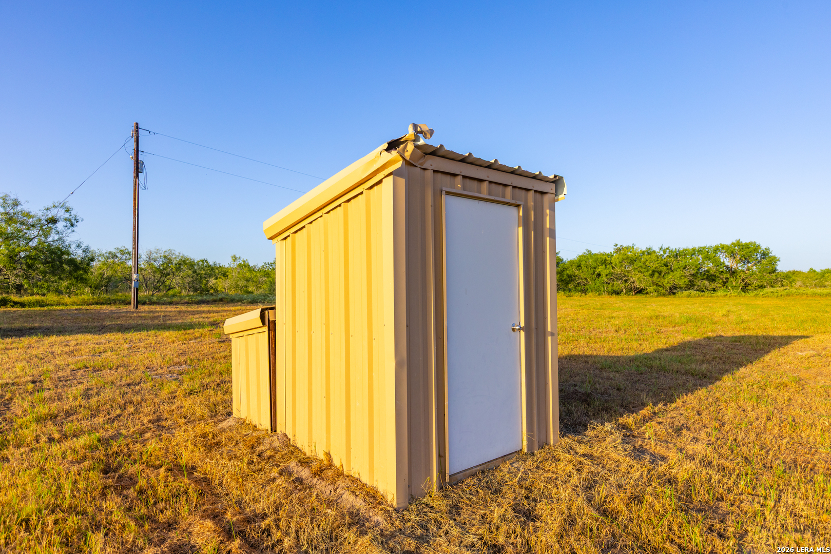 main property photo 33