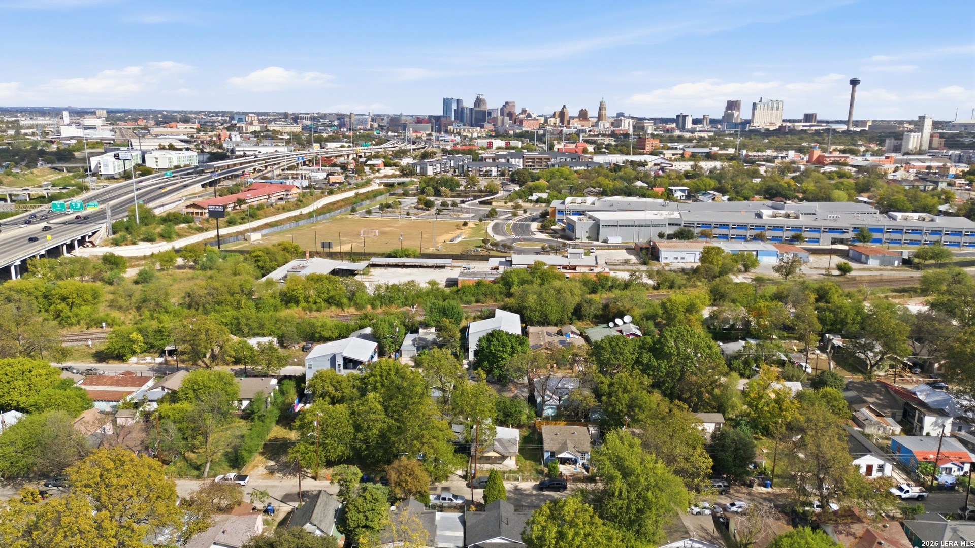 main property photo 17