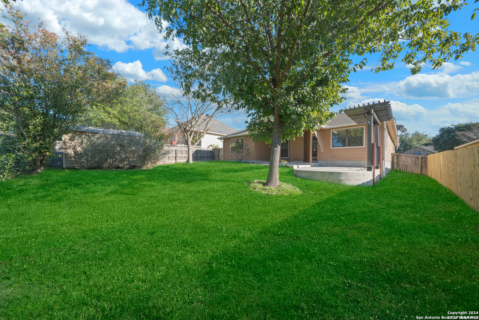 main property photo 19