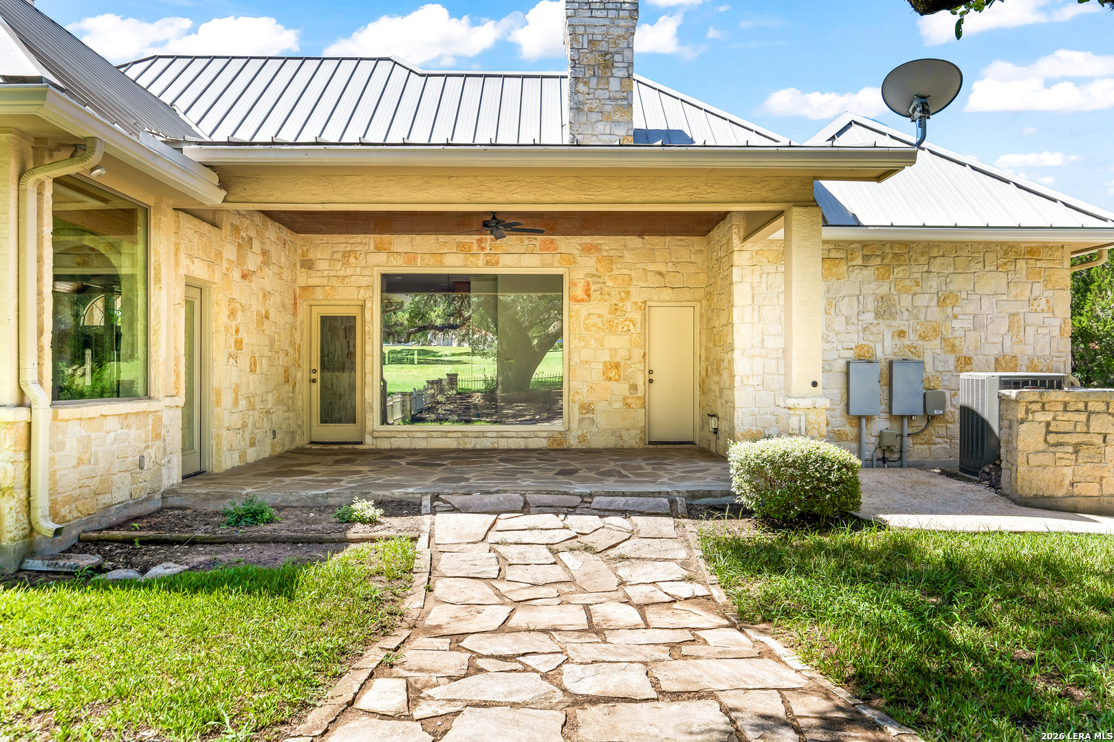 main property photo 45
