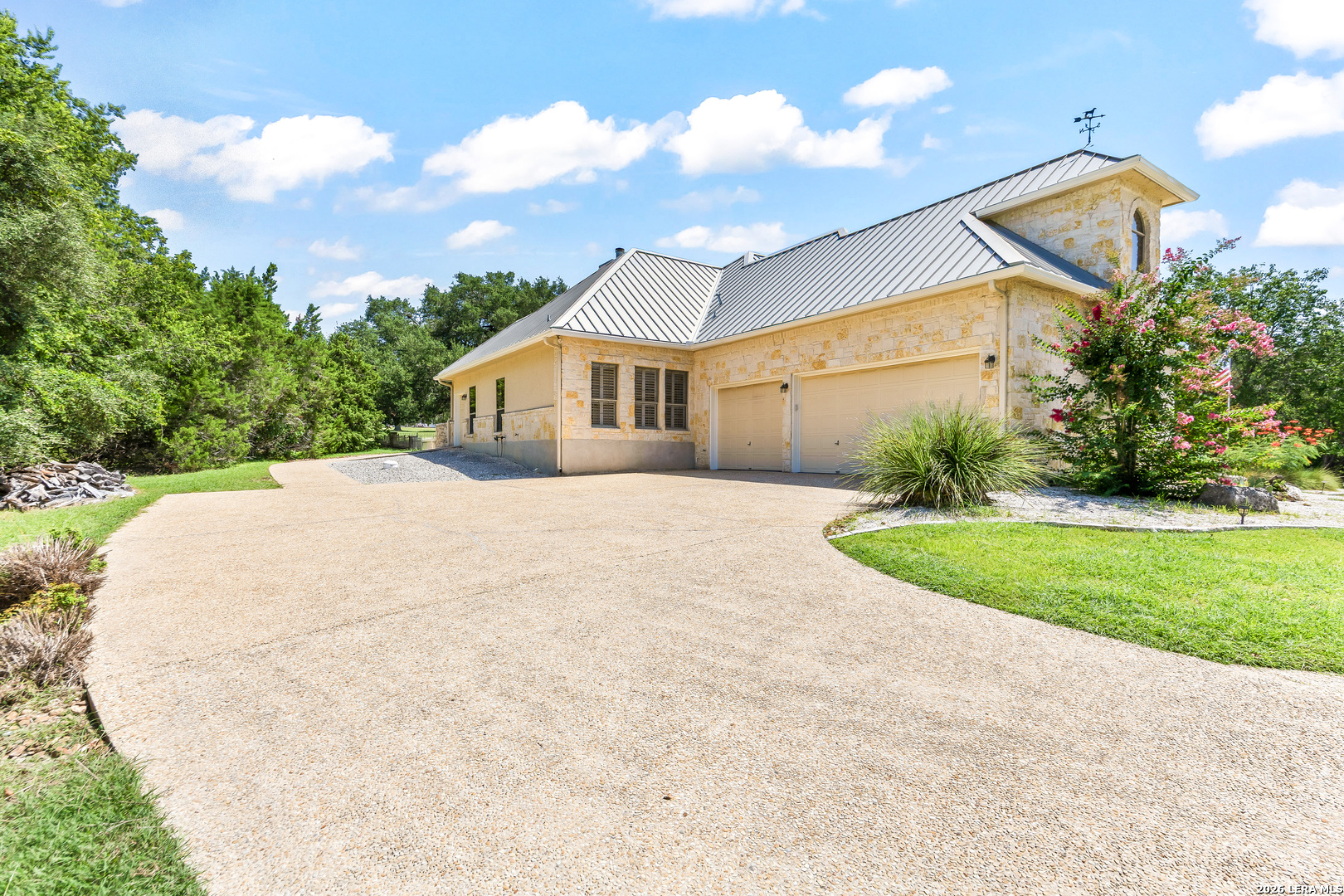 main property photo 73