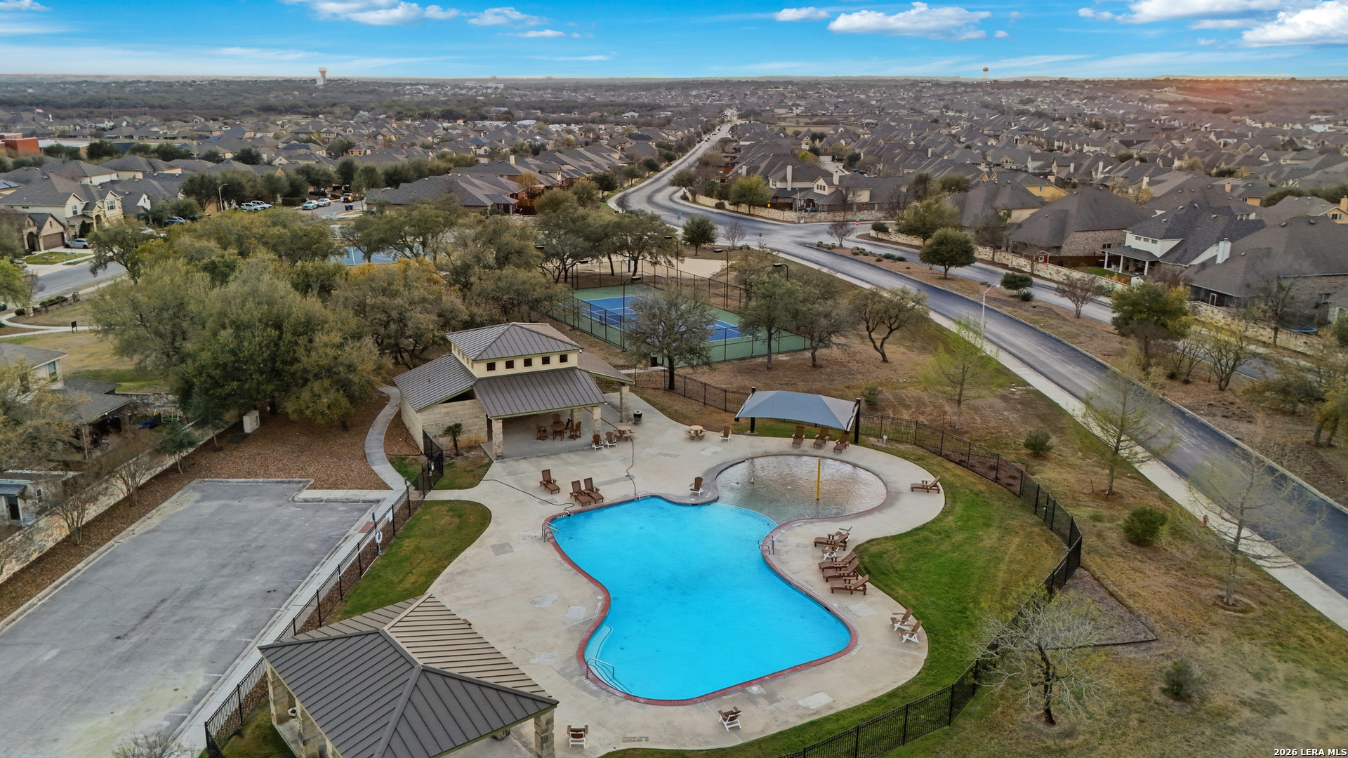 main property photo 20