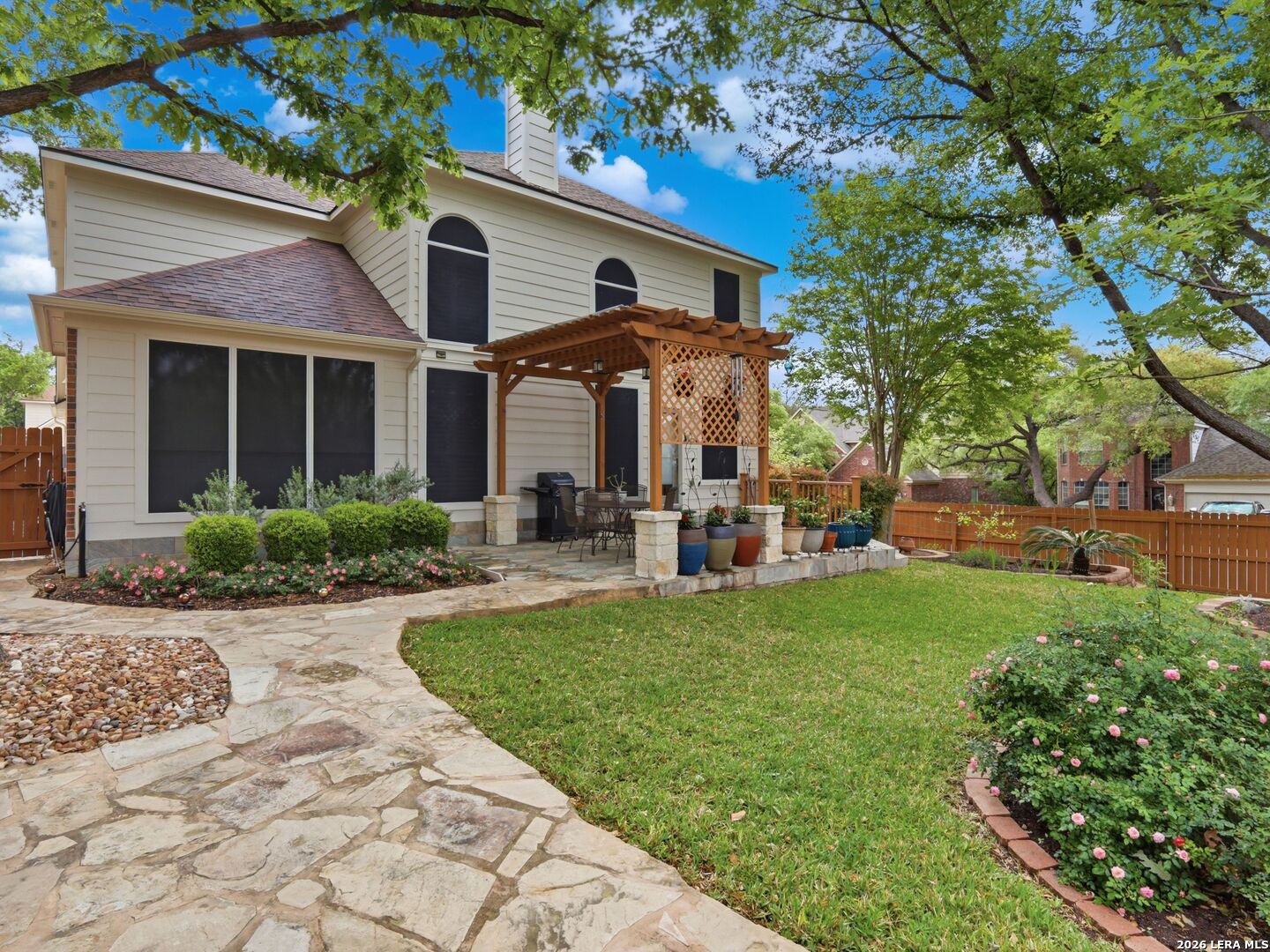 main property photo 30