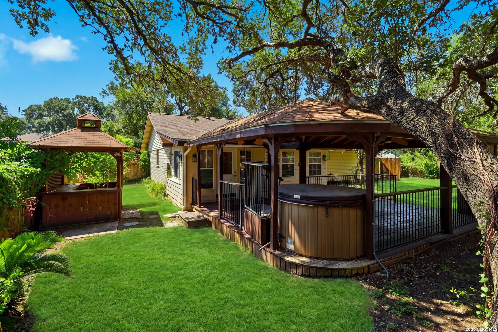 main property photo 27