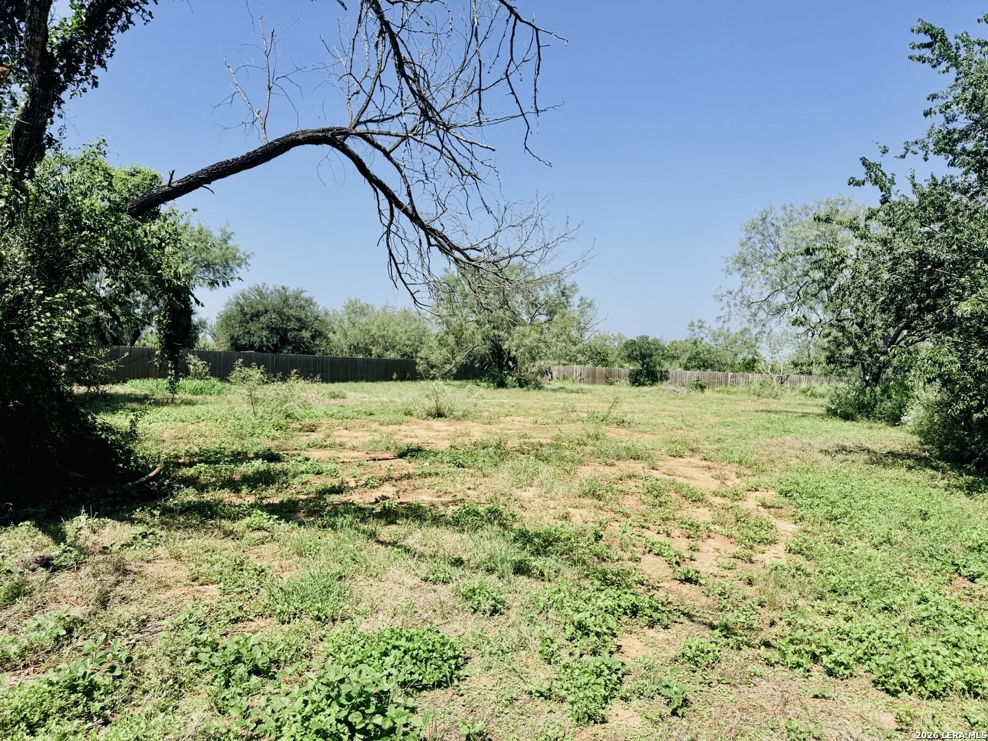 main property photo 13