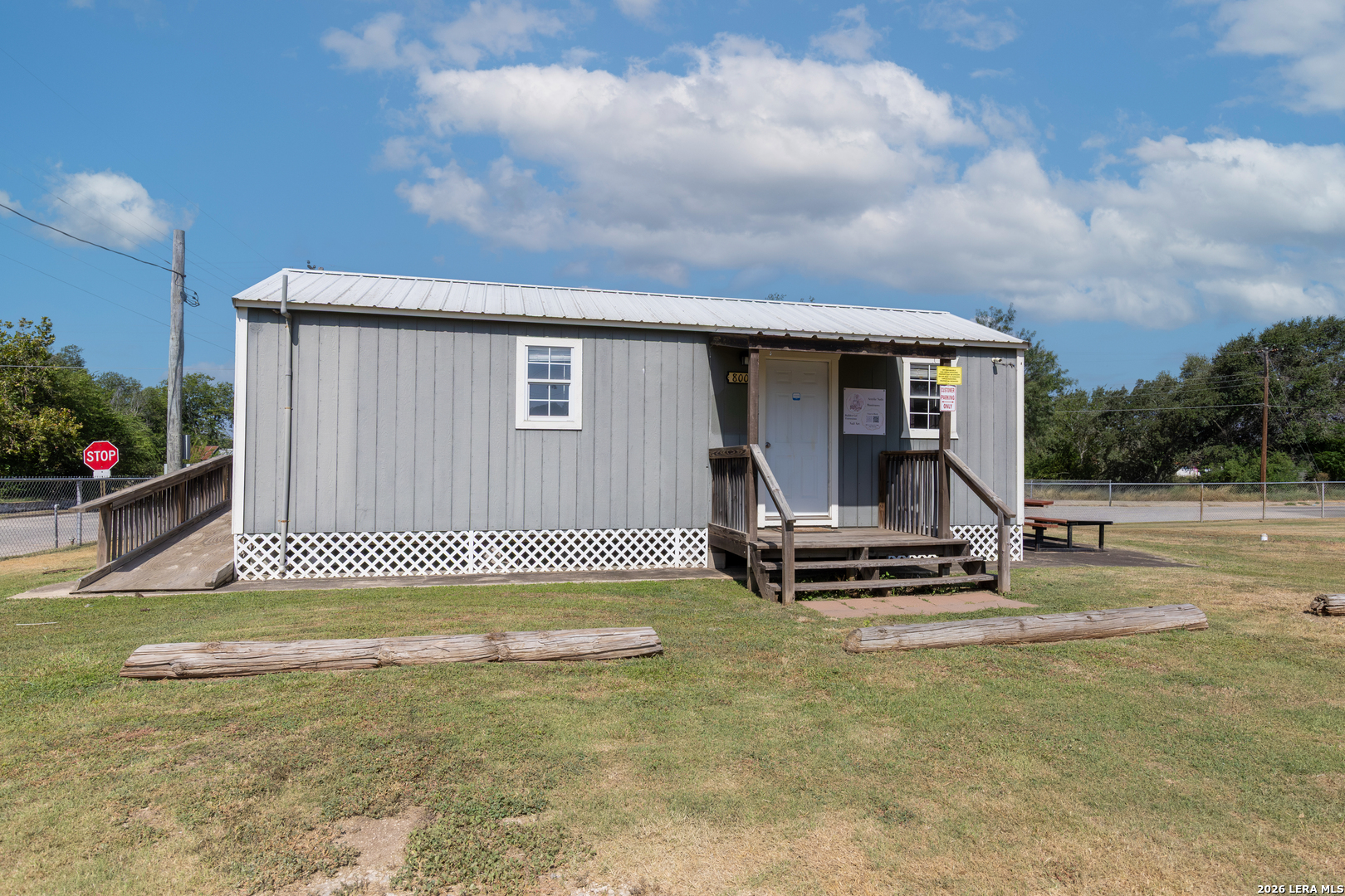 main property photo 10