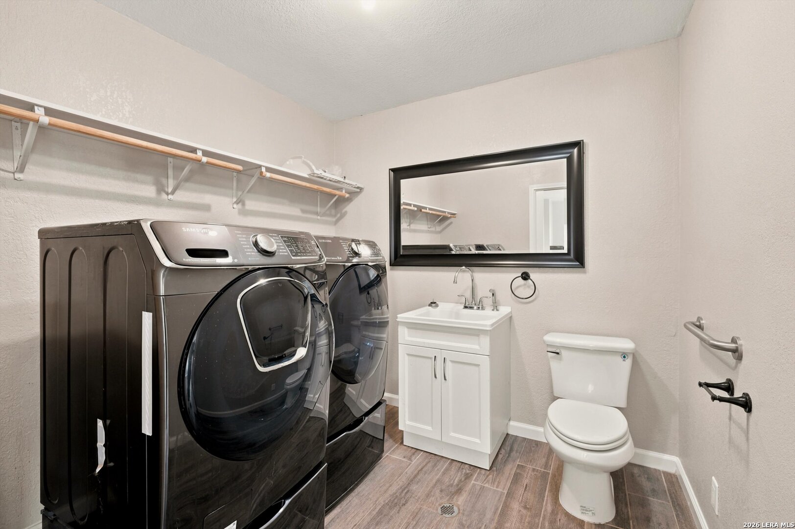 main property photo 20