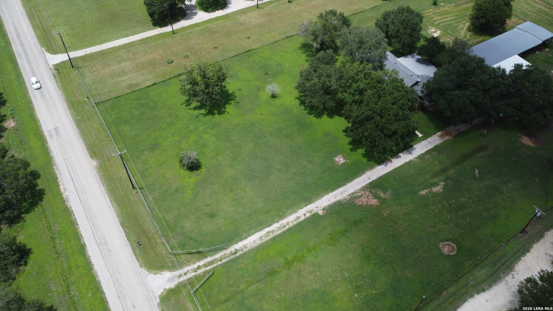 main property photo 32