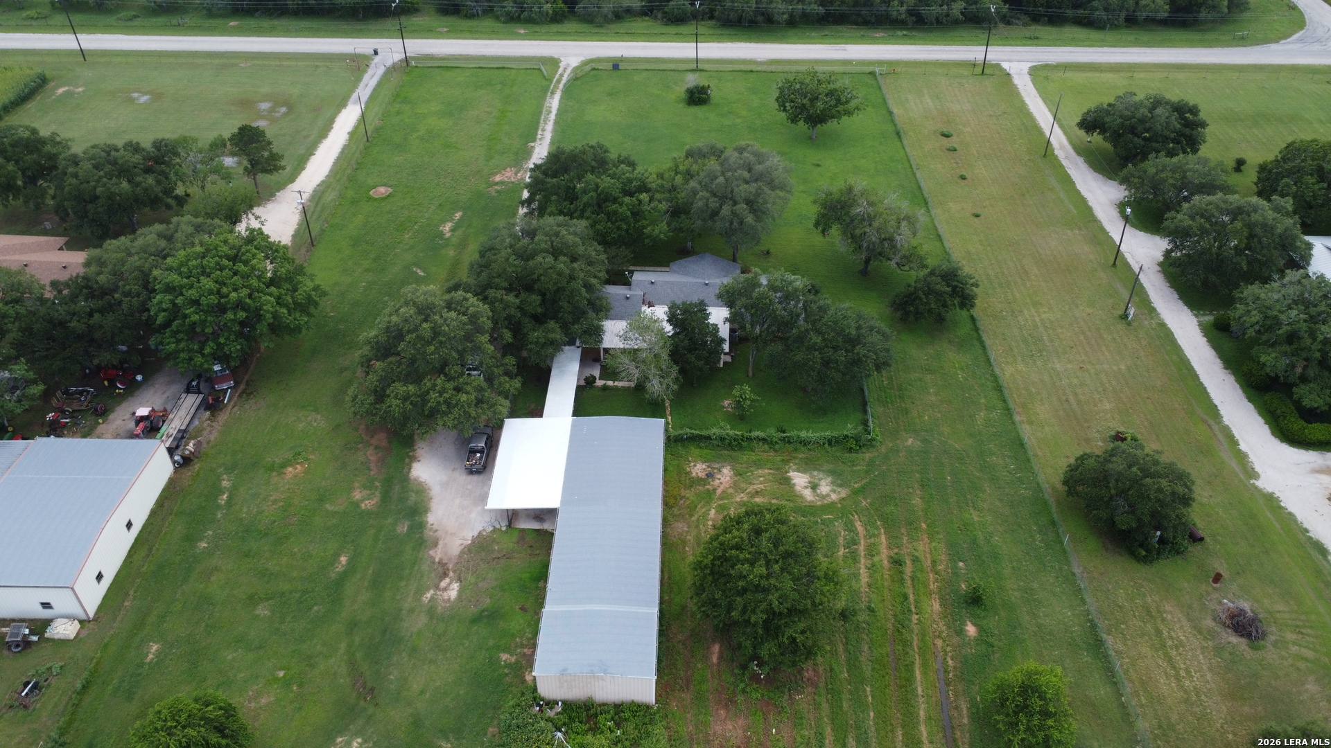 main property photo 33