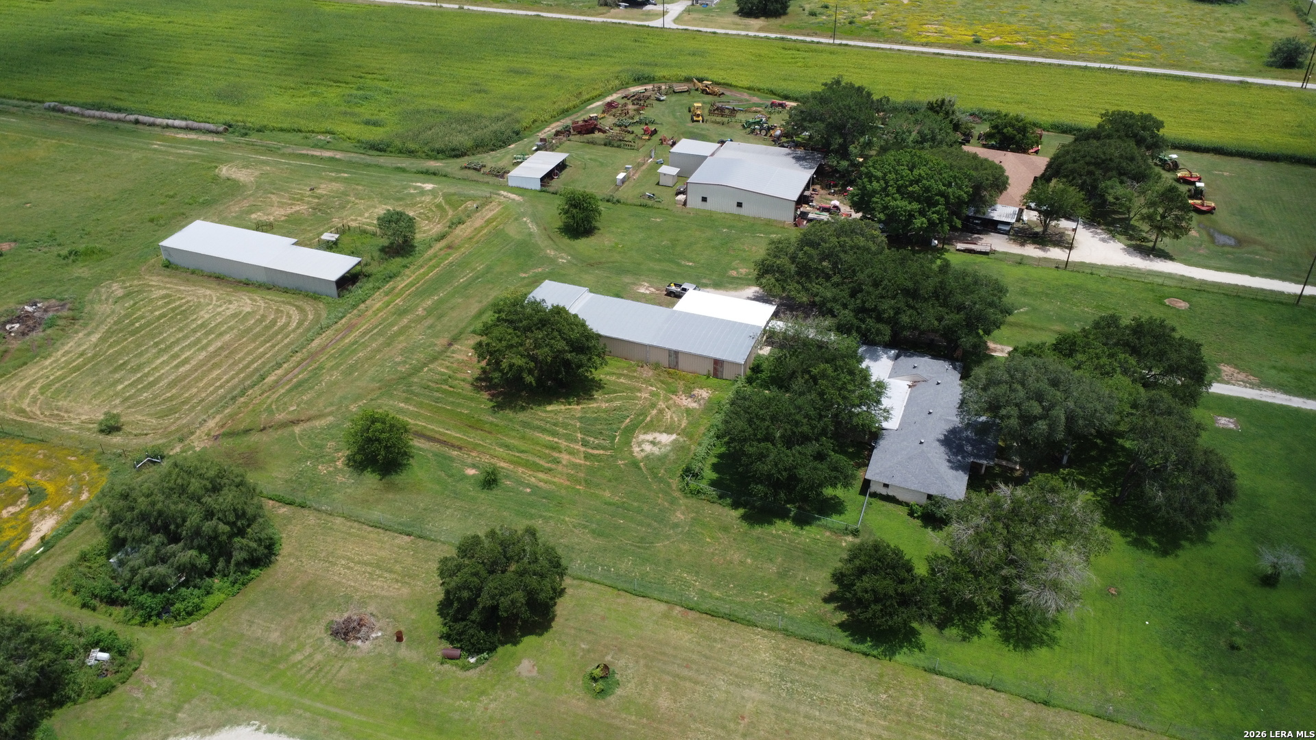 main property photo 5