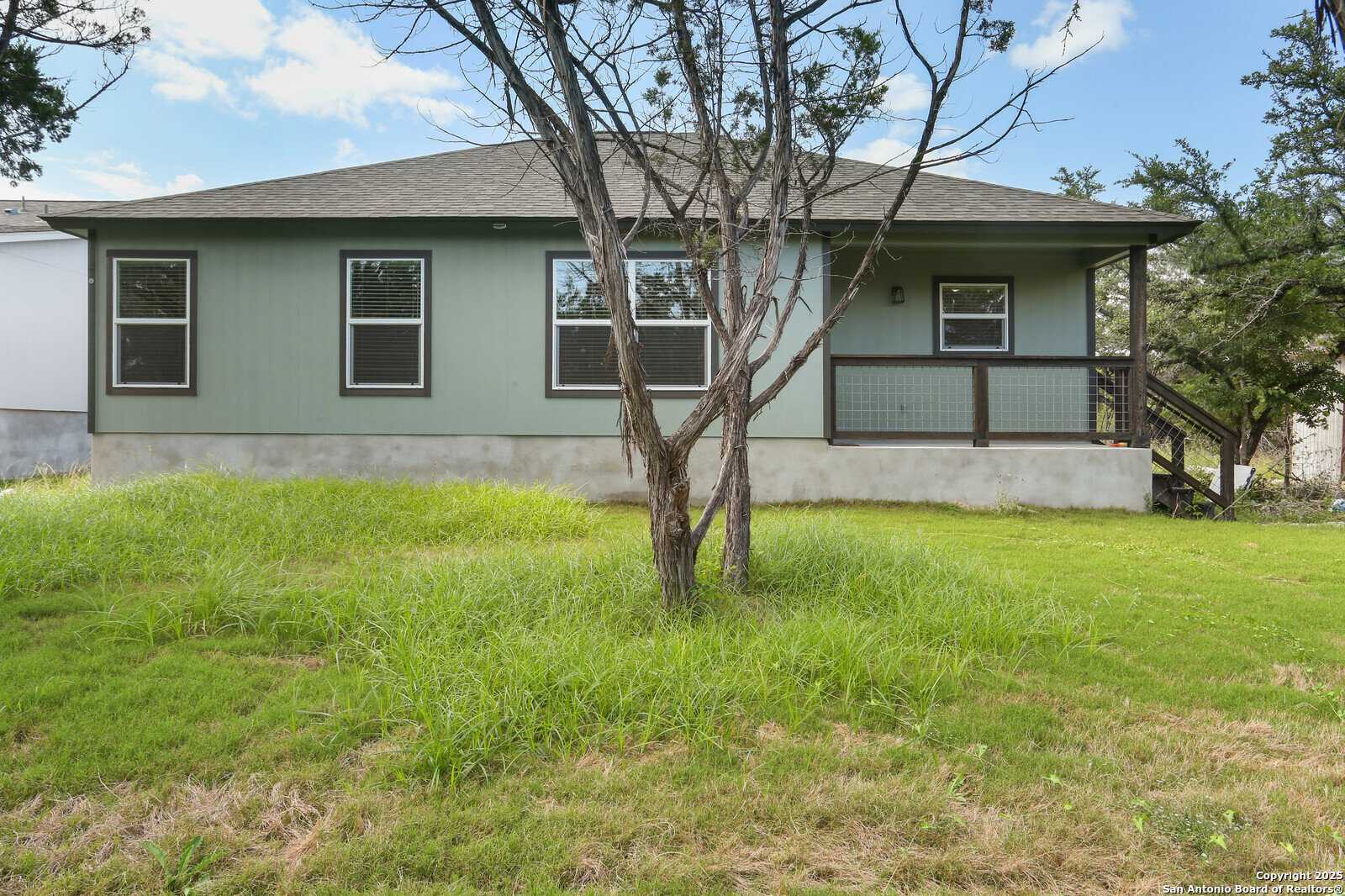main property photo 20