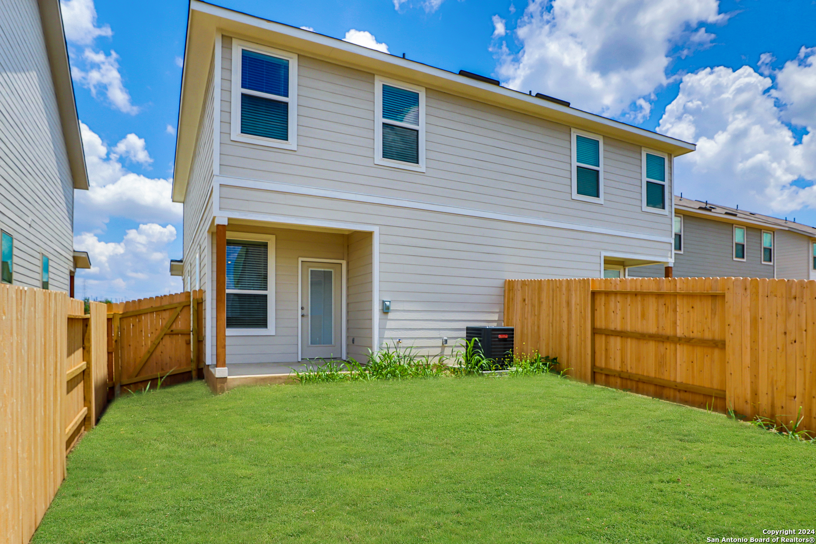 main property photo 15