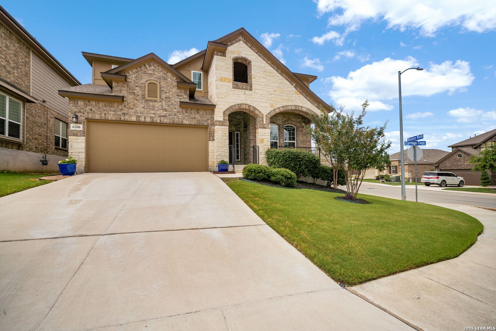 main property photo 0
