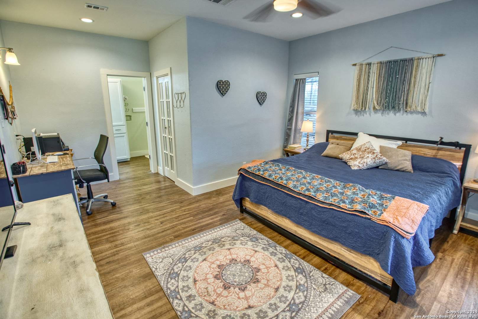 main property photo 15