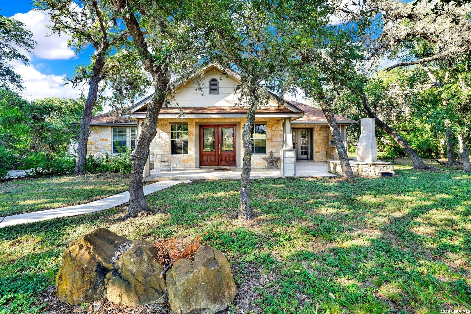 main property photo 0